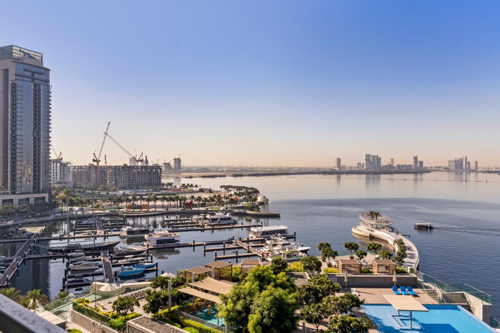 The Grand Creek Harbour Luxury Wskyline View Apartment